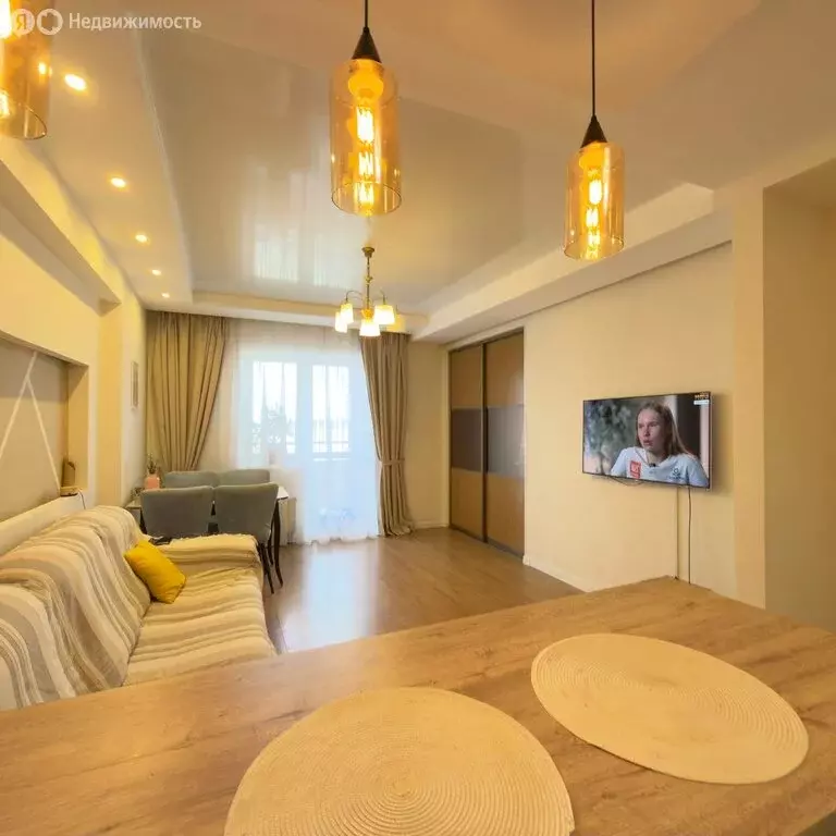 3-комнатная квартира: Иркутск, улица Дыбовского, 8/7 (90 м) - Фото 1