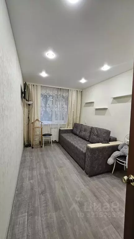 2-к кв. Красноярский край, Красноярск Свердловская ул., 33а (42.6 м) - Фото 0