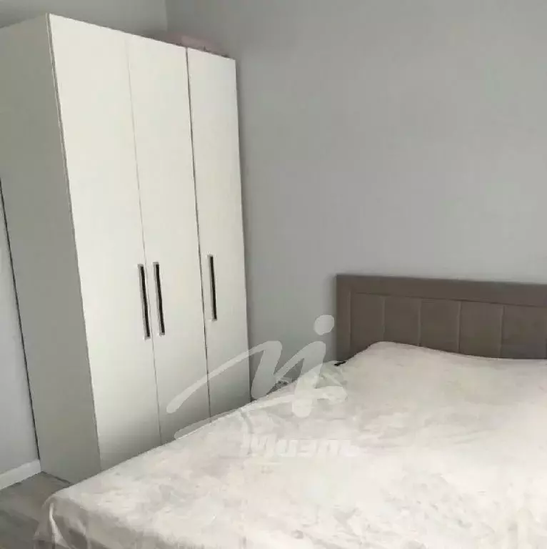 Продается 3-комнатная квартира - Фото 1