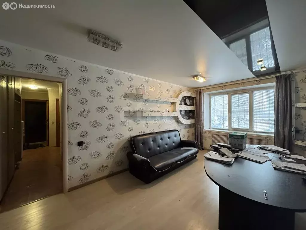 3-комнатная квартира: Шадринск, улица Свердлова, 120 (60 м) - Фото 1