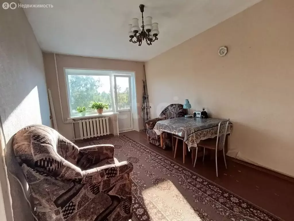3-комнатная квартира: Ишимбай, улица Губкина, 45 (55.7 м) - Фото 1