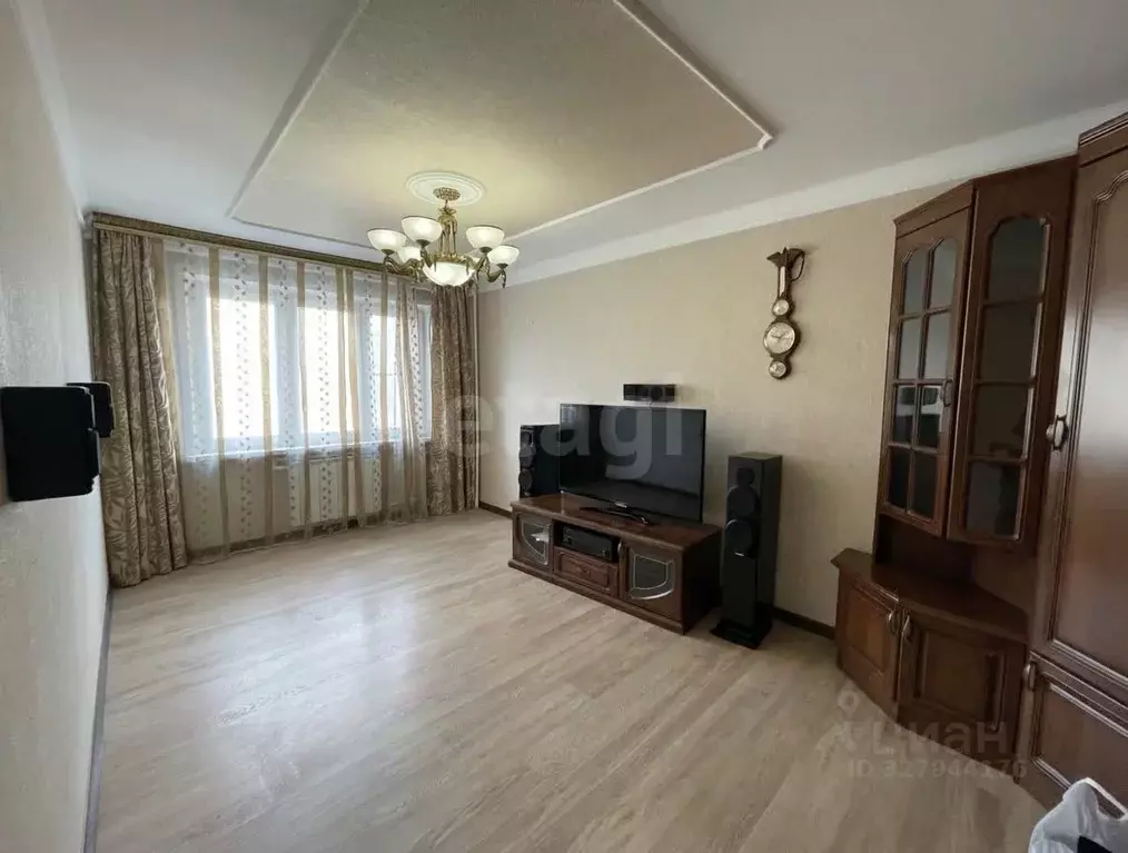 3-к кв. Владимирская область, Ковров Еловая ул., 88 (70.0 м) - Фото 1