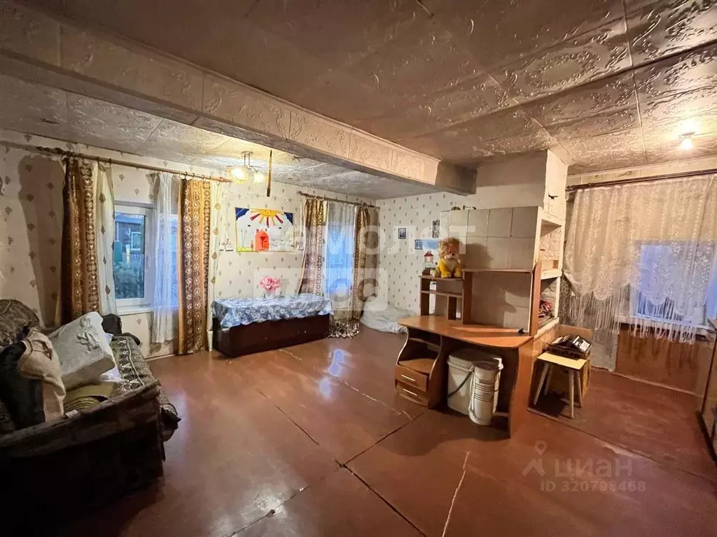 Дом в Свердловская область, Артемовский ул. Шахтеров, 2 (25 м) - Фото 1