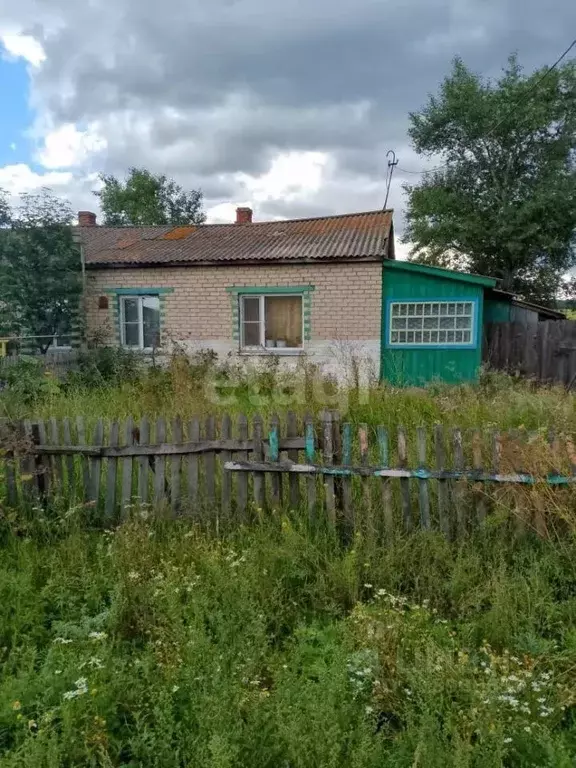 Дом в Челябинская область, Уйский муниципальный округ, д. Булатово ул. ... - Фото 0