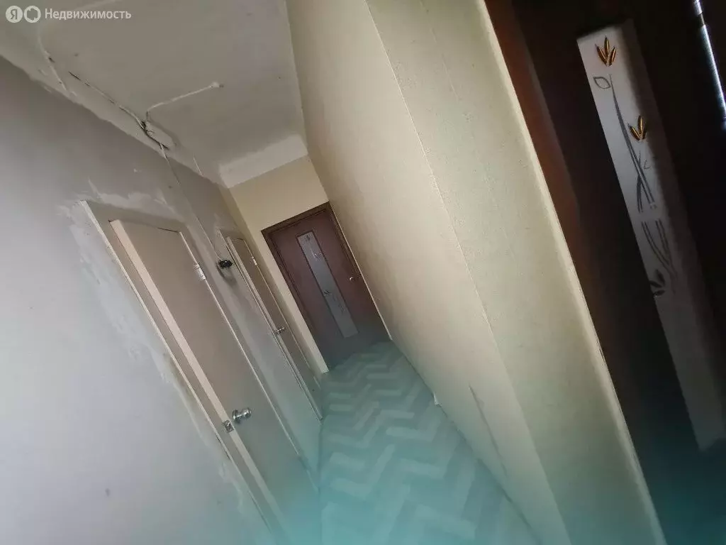 2-комнатная квартира: Комсомольск-на-Амуре, улица Аллея Труда, 34 ... - Фото 2