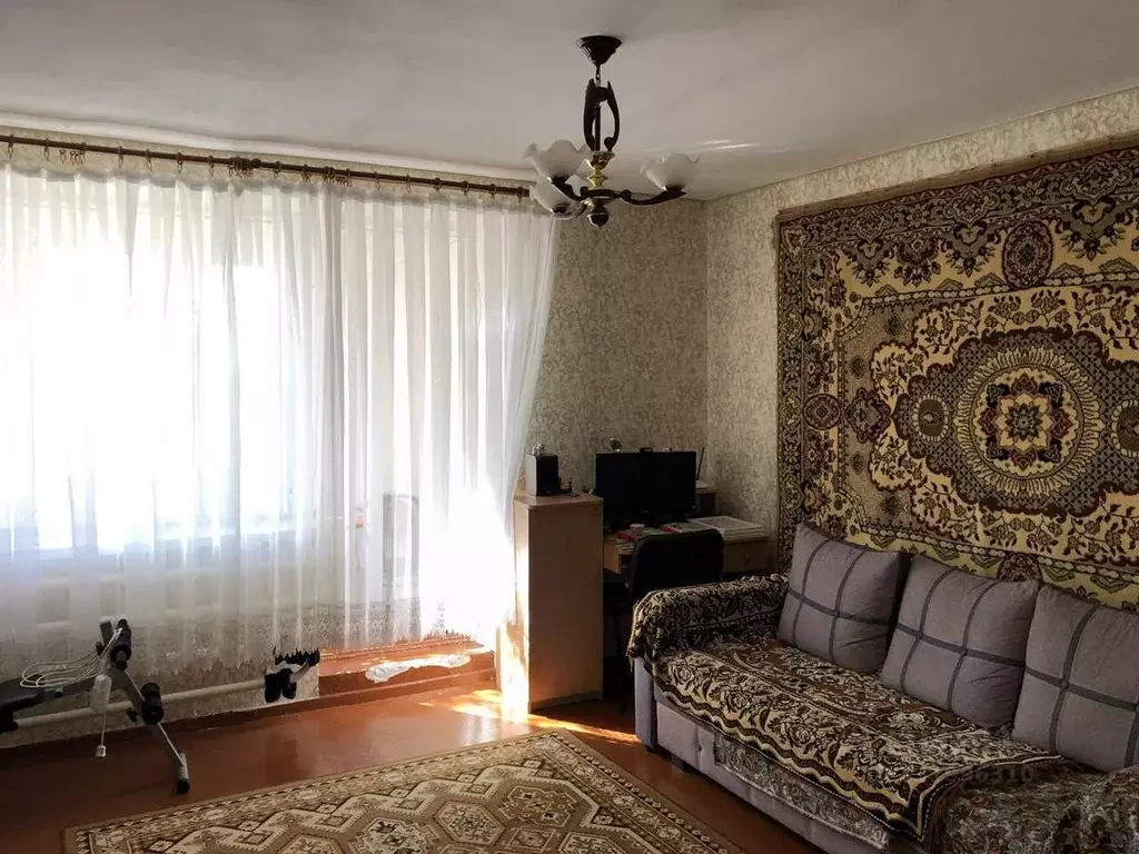 2-к кв. Крым, Сакский район, с. Вересаево ул. Школьная, 1 (55.0 м) - Фото 1