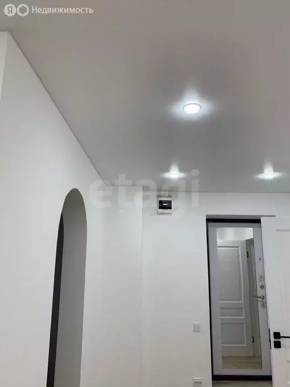 3-комнатная квартира: Улан-Удэ, улица Шумяцкого, 16 (66.7 м) - Фото 1