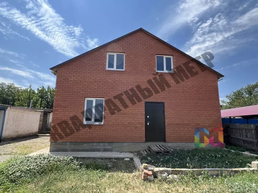 Дом в Калмыкия, Элиста ул. Б.К. Пашкова (180 м) - Фото 2