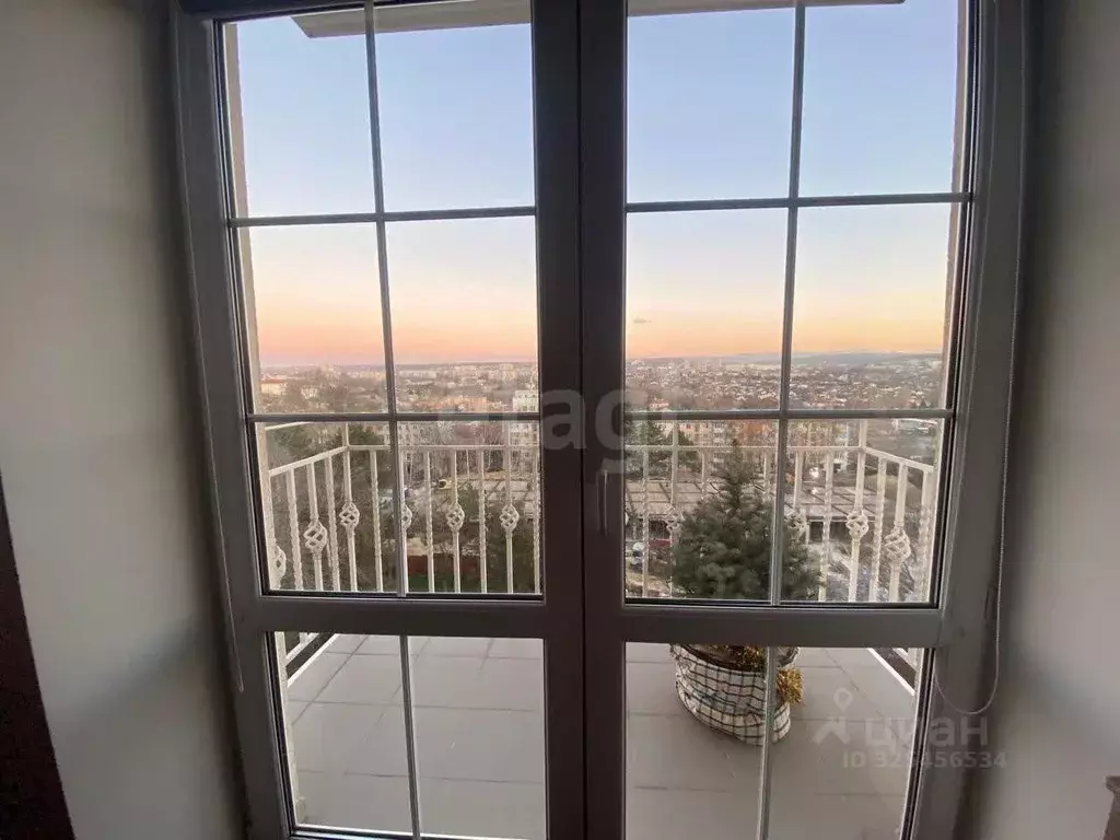 3-к кв. Крым, Симферополь ул. Донская (85.3 м) - Фото 1