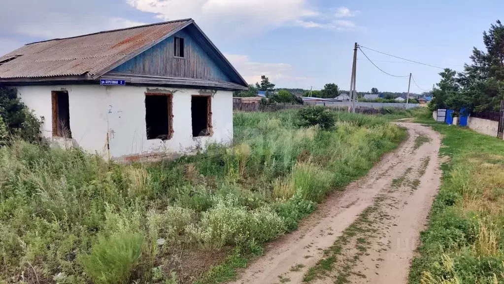 Дом в Омская область, Омский район, Комсомольское с/пос, д. ... - Фото 0