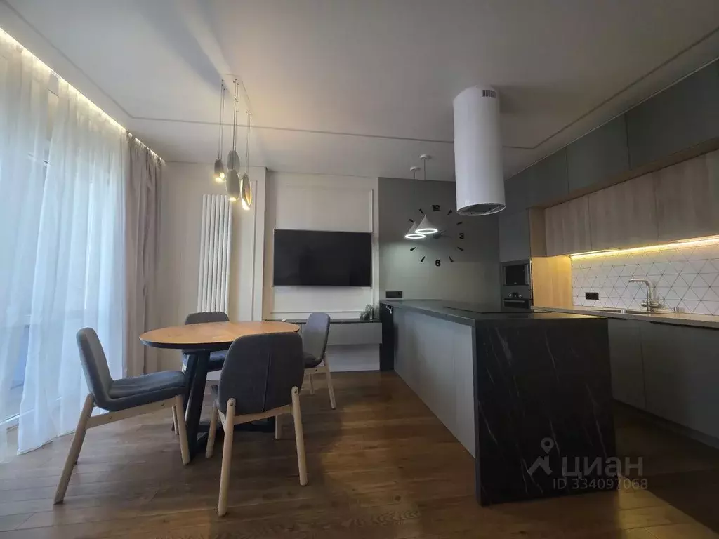 3-к кв. Башкортостан, Уфа ул. Пархоменко, 156Б (81.1 м) - Фото 1