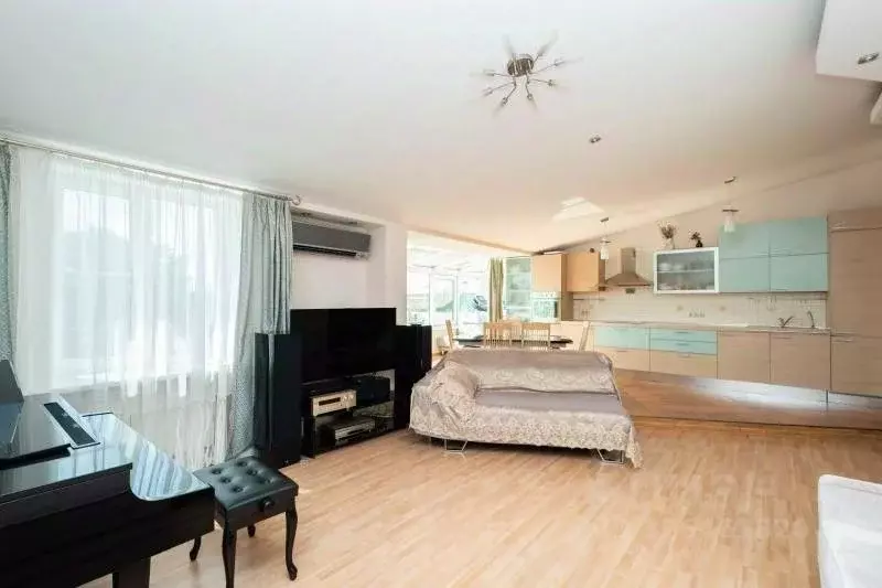 3-к кв. Иркутская область, Иркутск Трудовая ул., 108А (132.0 м) - Фото 1