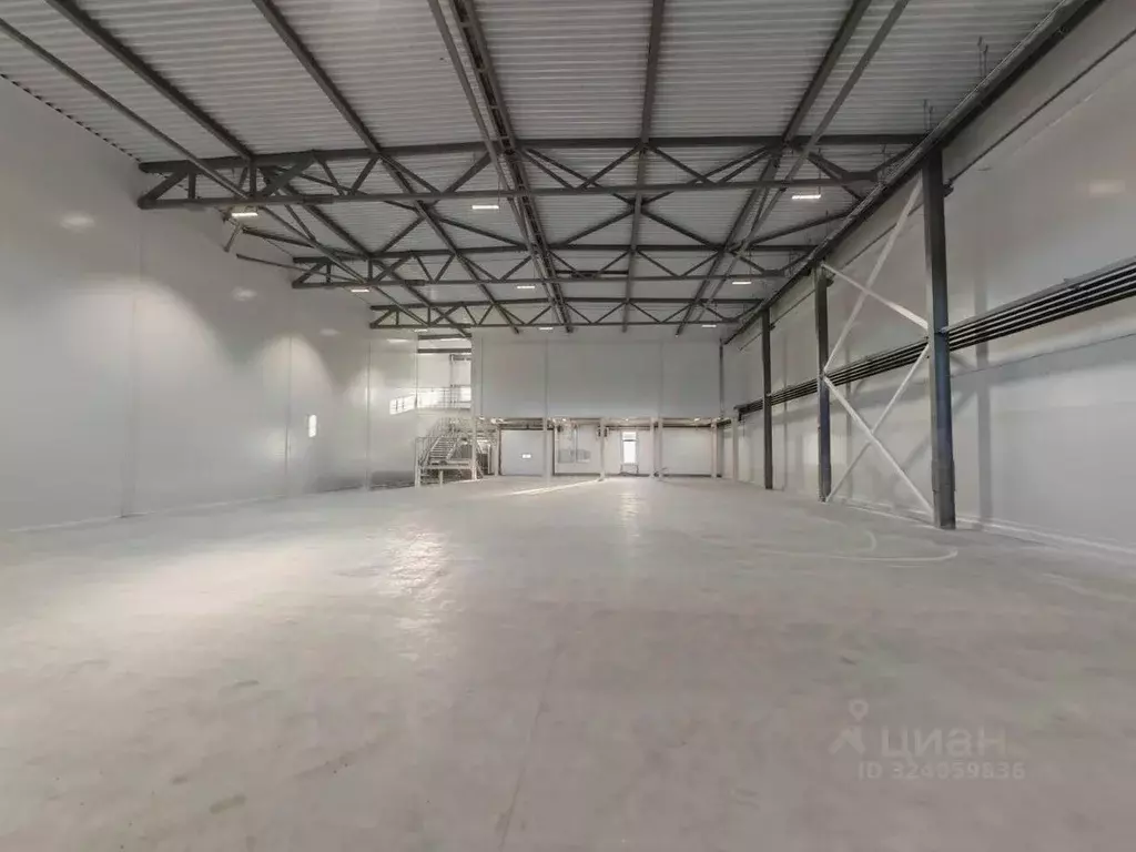 Склад в Свердловская область, Екатеринбург ул. Профессионалов (778 м) - Фото 1