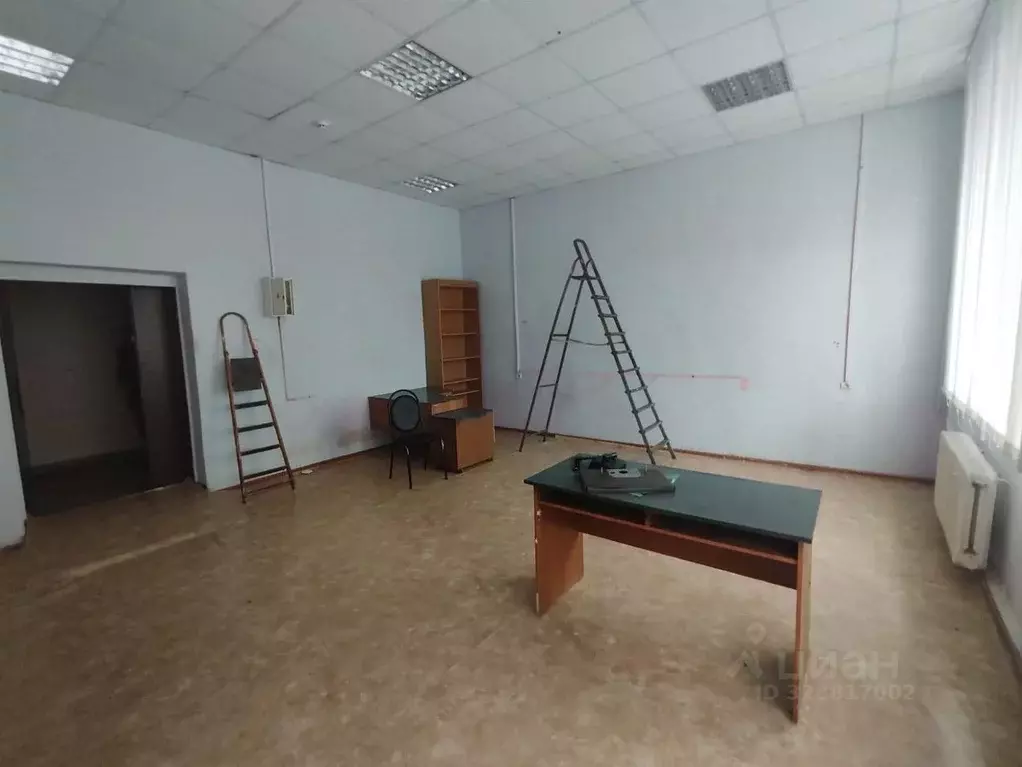 Помещение свободного назначения в Мордовия, Саранск ул. Александра ... - Фото 1