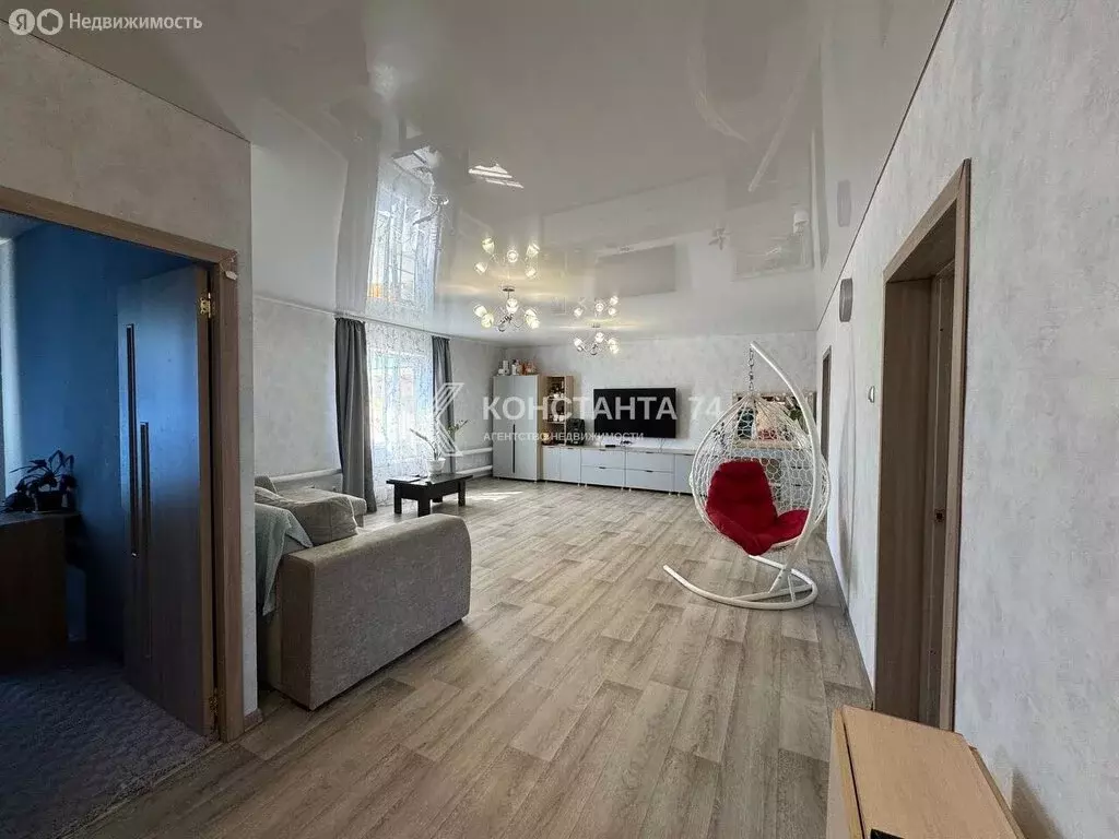 Дом в Большие Харлуши, микрорайон Никольский, Покровская улица, 9 ... - Фото 0