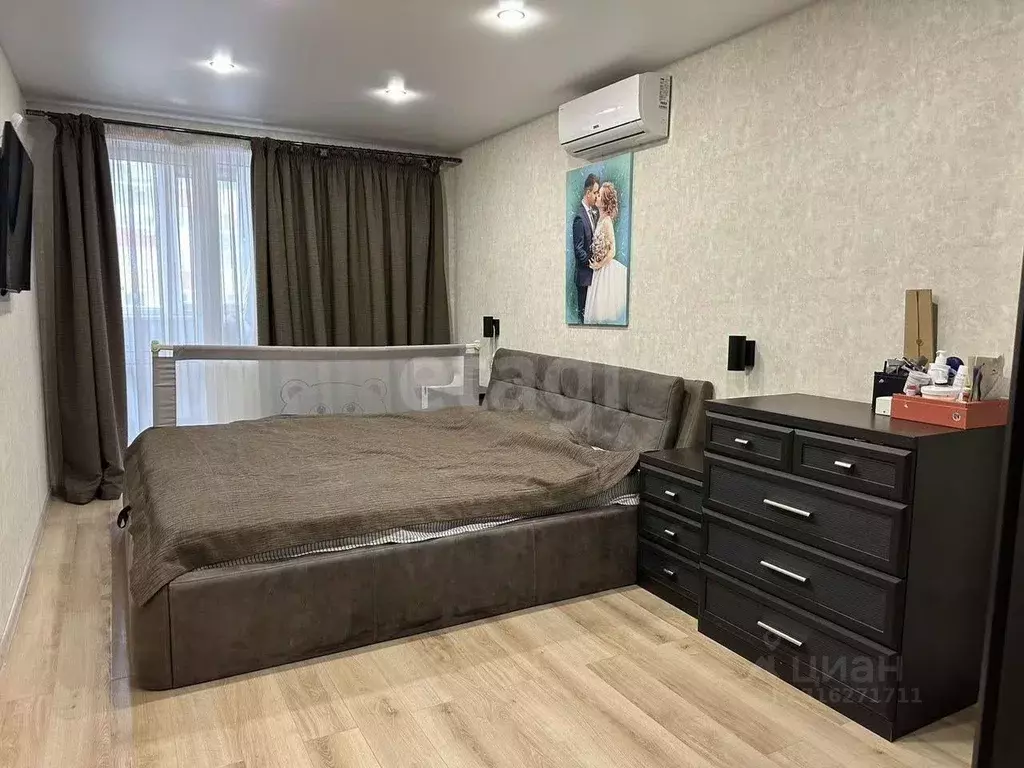 2-к кв. Самарская область, Самара просп. Кирова, 322Ак3 (70.0 м) - Фото 0