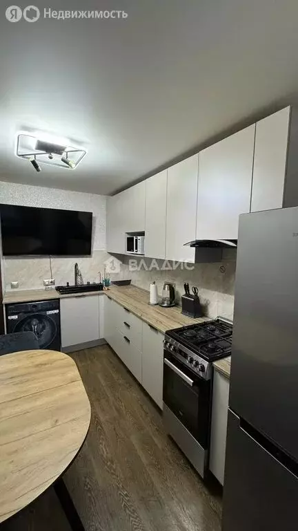 2-комнатная квартира: Стерлитамак, микрорайон Солнечный, улица Караная ... - Фото 1