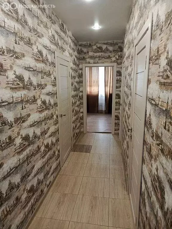 2-комнатная квартира: Тюмень, улица Фармана Салманова, 6 (49.9 м) - Фото 1