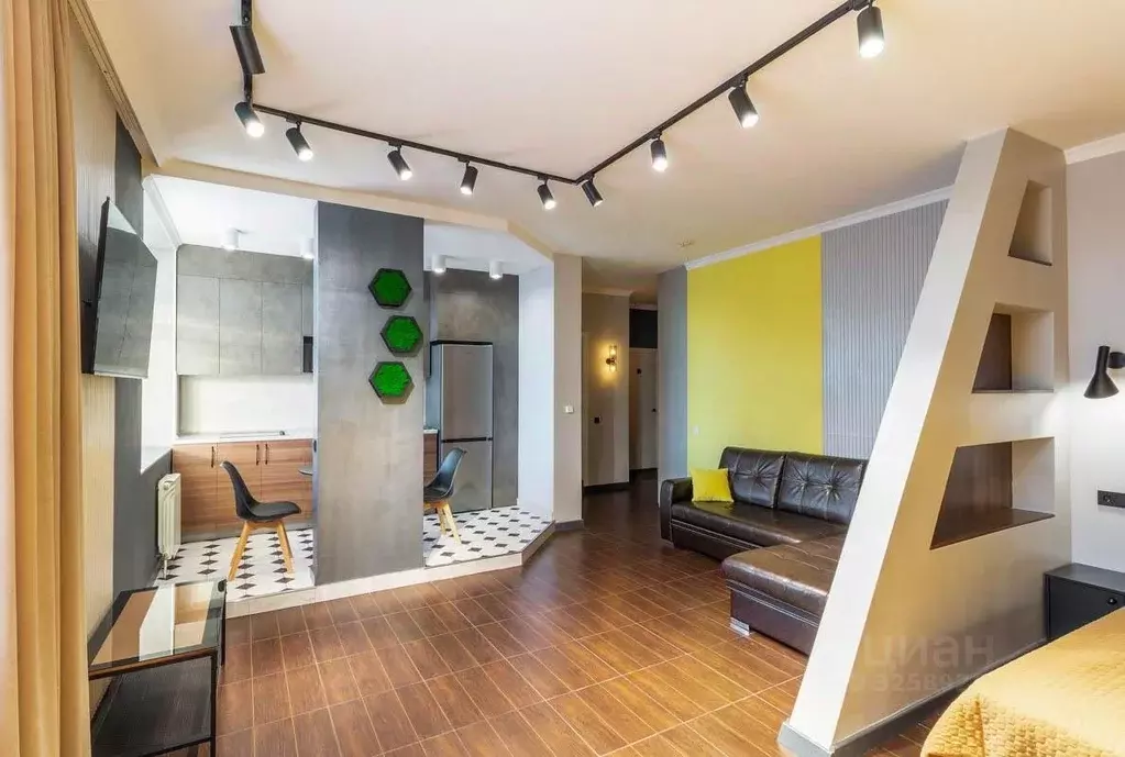 1-к кв. Омская область, Омск ул. Сазонова, 33 (43.0 м) - Фото 1