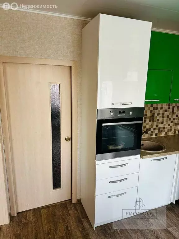 3-комнатная квартира: Челябинск, улица Александра Шмакова, 31 (74 м) - Фото 2