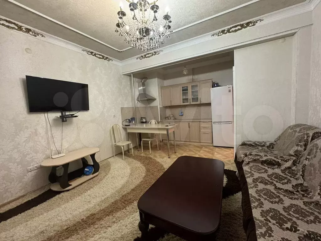 2-к. квартира, 65 м, 9/18 эт. - Фото 1
