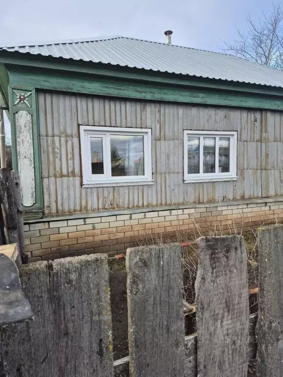 Дом в Саратовская область, Петровский район, Пригородное муниципальное ... - Фото 2