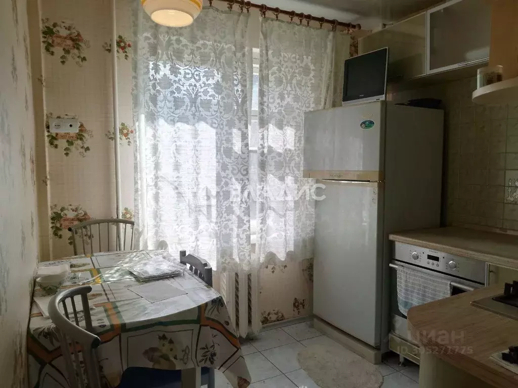 3-к кв. Волгоградская область, Волгоград ул. Автомобилистов, 8 (48.6 ... - Фото 0