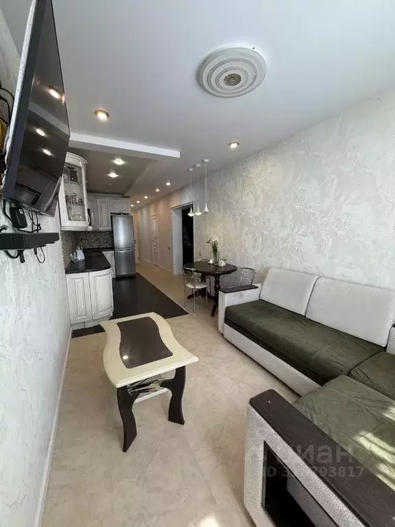 3-к кв. Омская область, Омск ул. Крупской, 13/3 (85.5 м) - Фото 1