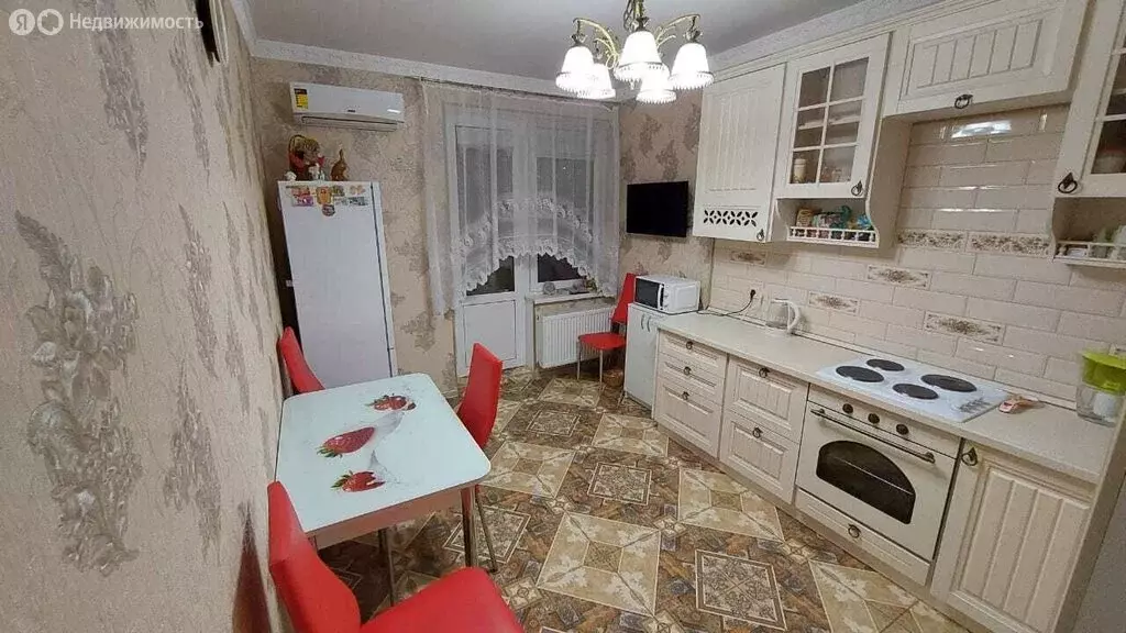 2-комнатная квартира: Анапа, улица Лермонтова, 116к2 (61 м) - Фото 1