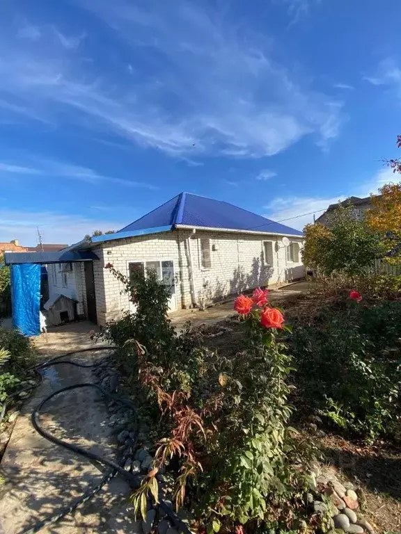 Дом в Астраханская область, пос. Володарский ул. Ирмуратова, 9 (99 м) - Фото 2