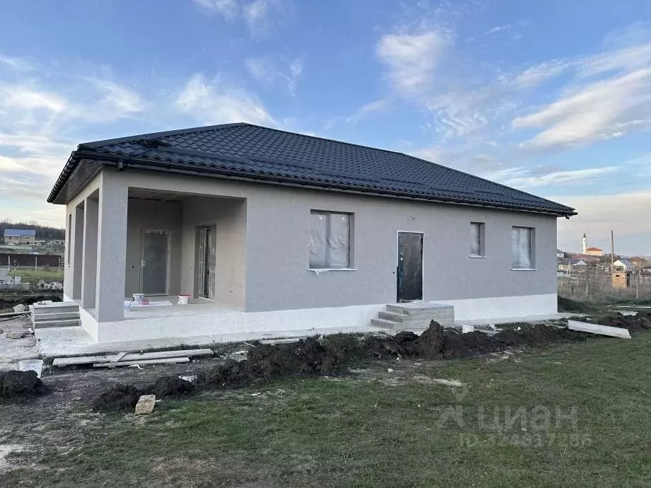 Дом в Крым, Симферопольский район, Добровское с/пос, с. Пионерское ул. ... - Фото 2