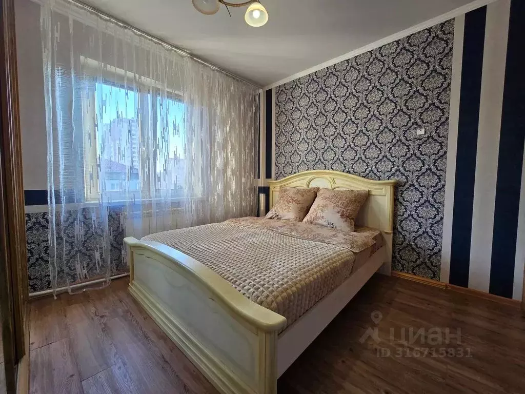 2-к кв. Приморский край, Находка бул. Энтузиастов, 8 (50.0 м) - Фото 0