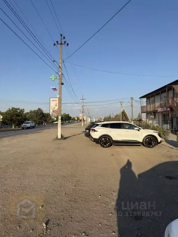 Помещение свободного назначения в Крым, Сакский район, с. Уютное ул. ... - Фото 1