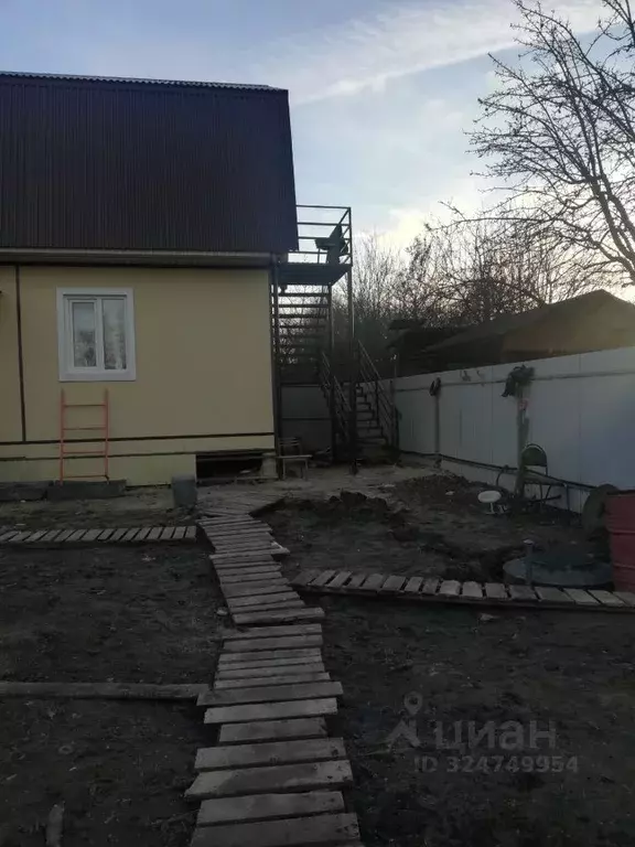 Дом в Мордовия, Саранск просп. 70 лет Октября, 201 (300 м) - Фото 2