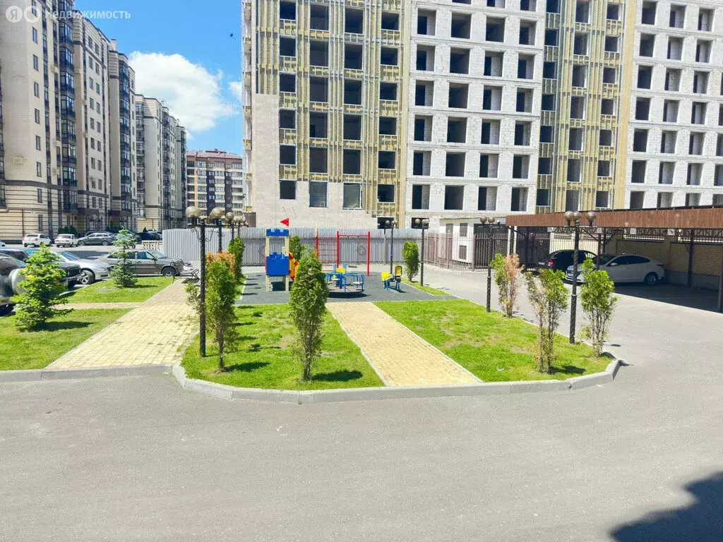 2-комнатная квартира: Владикавказ, улица Астана Кесаева, 44В (62 м) - Фото 0
