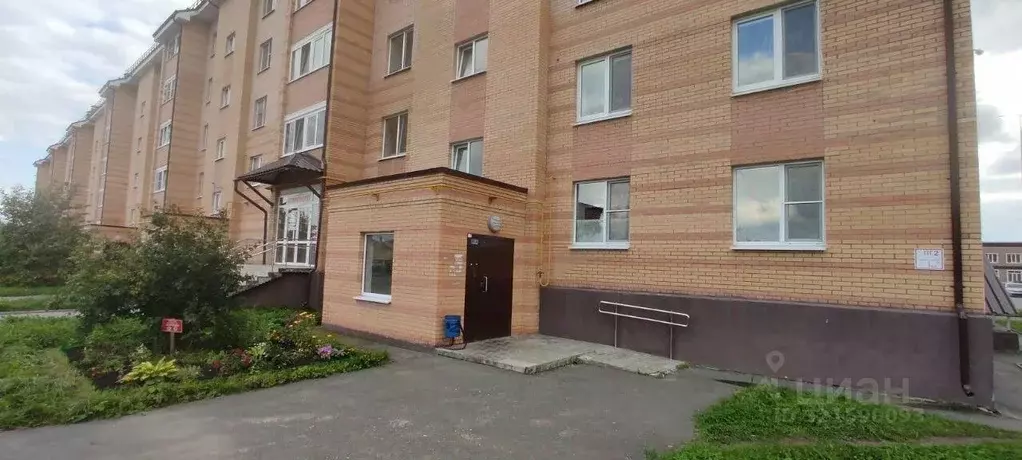 2-к кв. Свердловская область, Белоярский муниципальный округ, с. ... - Фото 1