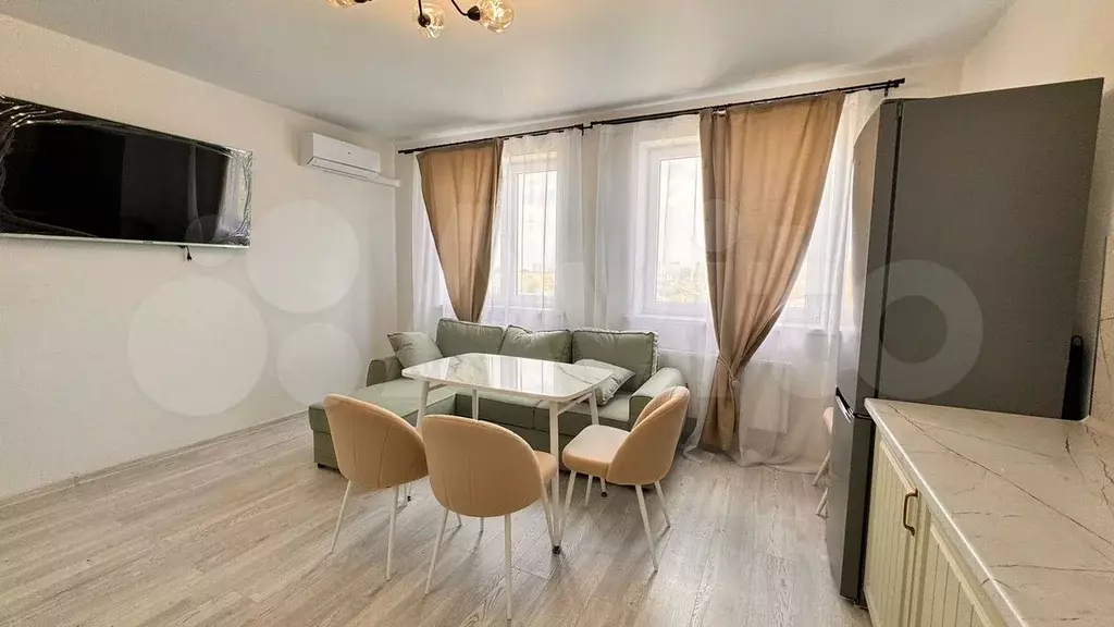 1-к. квартира, 43 м, 8/9 эт. - Фото 0