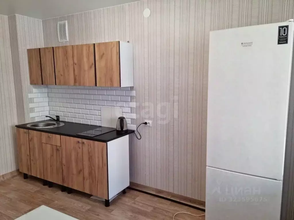 3-к кв. Красноярский край, Красноярск ул. Шахтеров, 8 (90.0 м) - Фото 2