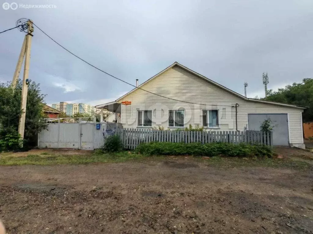 Дом в Абакан, улица Советской Армии (100 м) - Фото 1