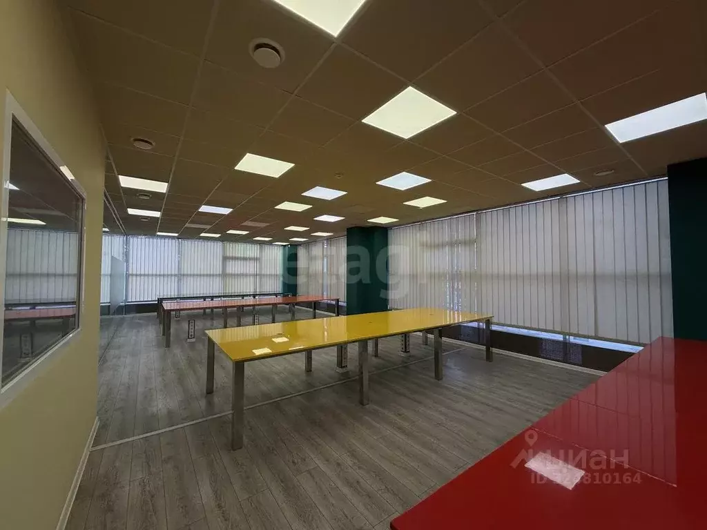 Офис в Крым, Симферополь ул. Петропавловская (343 м) - Фото 1