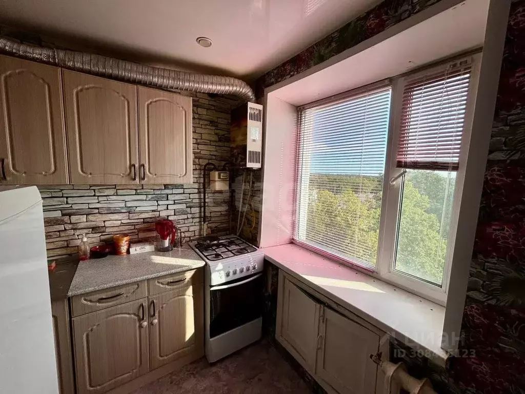 2-к кв. Псковская область, Остров 1 Мая ул., 14/11 (40.2 м) - Фото 1