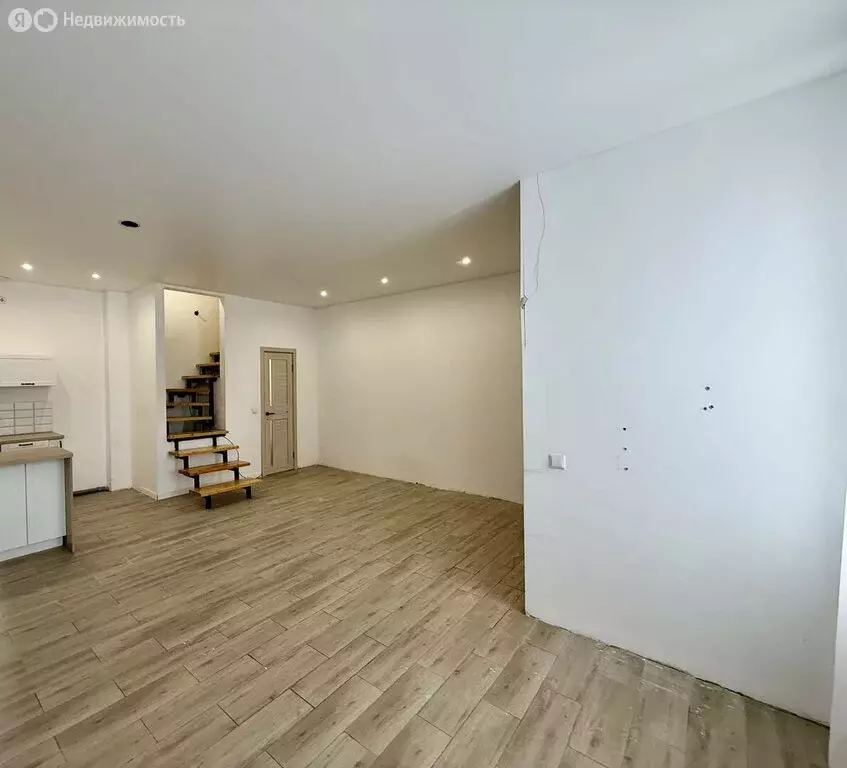 Дом в село Курганово, улица Жаркова, 41 (75 м) - Фото 1