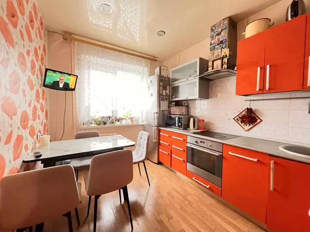 Квартира, 3 комнаты, 62.5 м - Фото 0