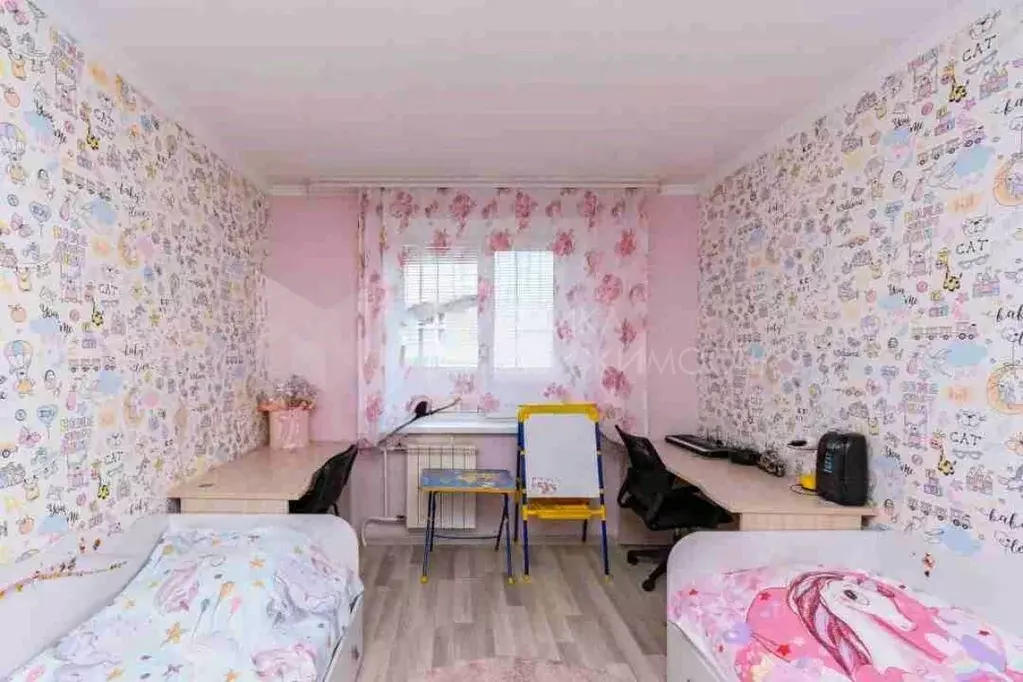 3-к кв. Тюменская область, Тюмень Ставропольская ул., 2 (66.9 м) - Фото 1