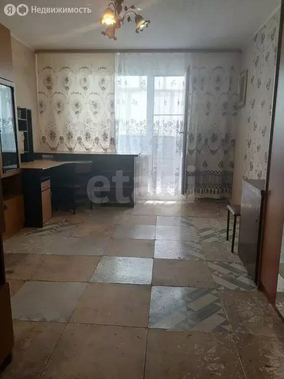 1-комнатная квартира: Ирбит, улица Маршала Жукова, 21 (33 м) - Фото 1