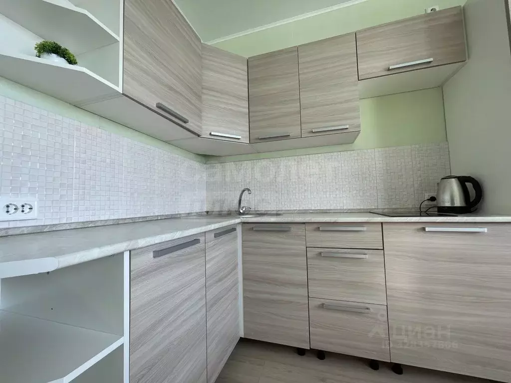 1-к кв. Оренбургская область, Оренбург ул. Фронтовиков, 6 (39.9 м) - Фото 2