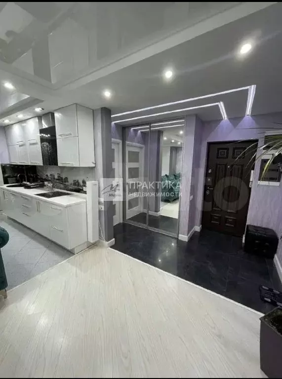 Продается 3-комнатная квартира - Фото 2