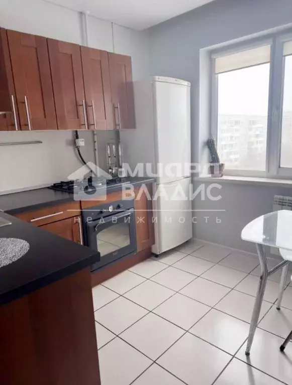 2-к кв. Омская область, Омск ул. Звездова, 130 (56.0 м) - Фото 2