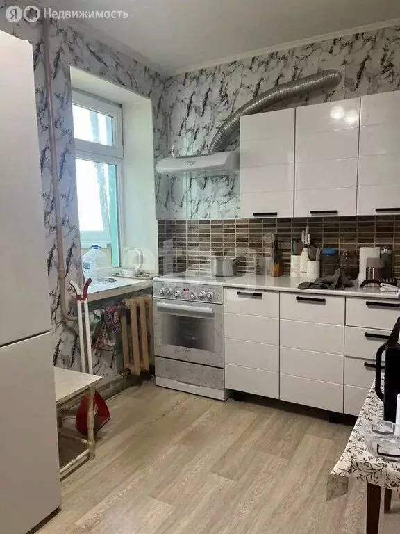 4-комнатная квартира: Евпатория, проспект Победы, 10Б (79.7 м) - Фото 1