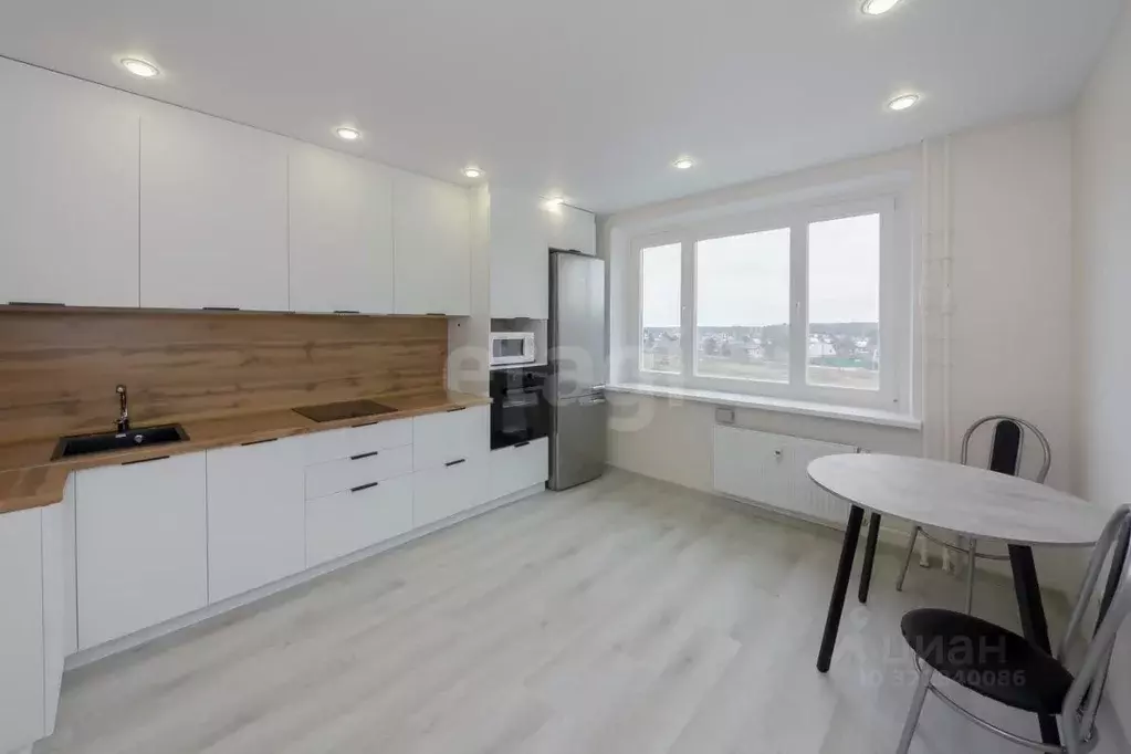 1-к кв. Тюменская область, Тюмень ул. Монтажников, 42Б (39.7 м) - Фото 0